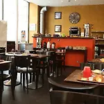 Vintage Hostel & Budget Hotel